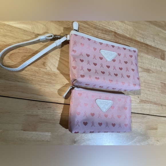 Pink Stuff wristlet bag with small bag. Breast cancer awareness design - Picture 4 of 7